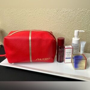 🛍️NEW Shiseido Vibrant Red Beauty Bag Set